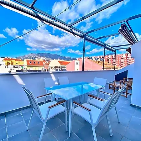 Luxury Penthouse With Pool Near 아파트 *