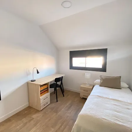 Luxury Penthouse With Pool Near 3*