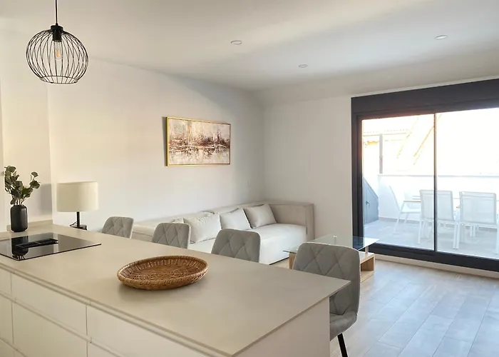 Luxury Penthouse With Pool Near